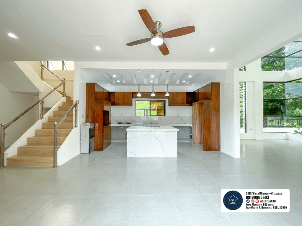 Kitchen - RFO 6BR House & Lot atSun Valley Estates