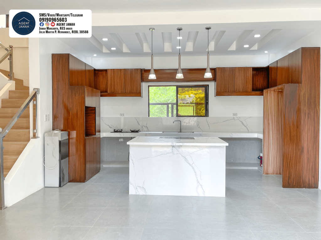 Kitchen - RFO 6BR House & Lot atSun Valley Estates