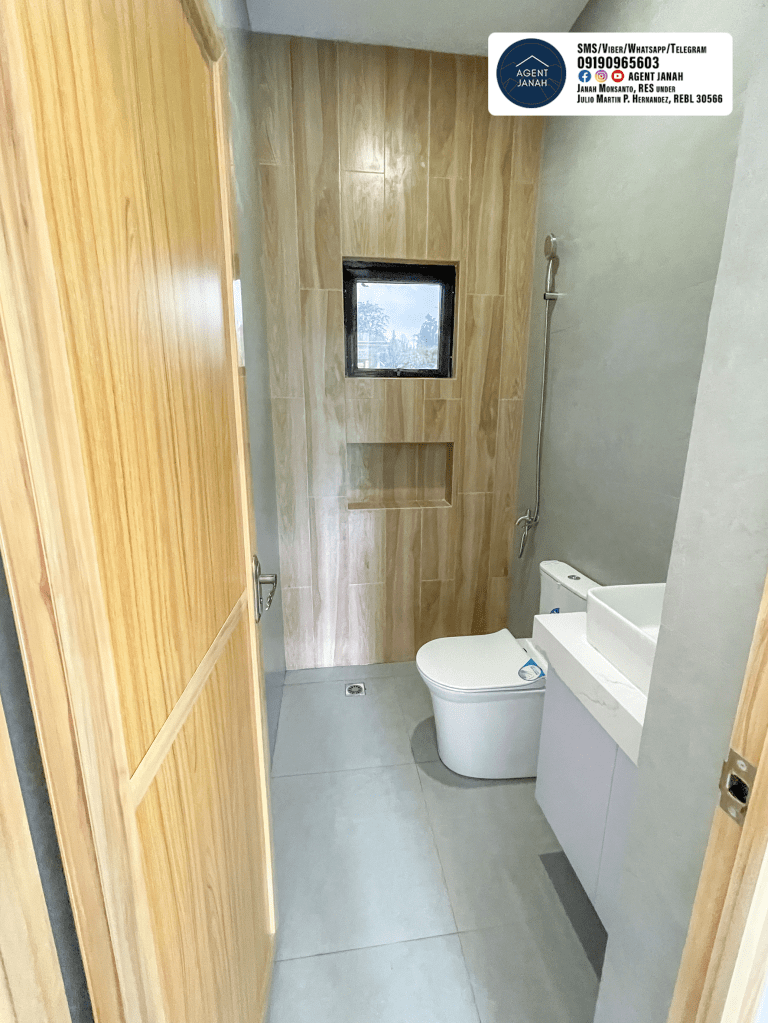 Bathrooms - RFO 6BR House & Lot in Sun Valley Estates