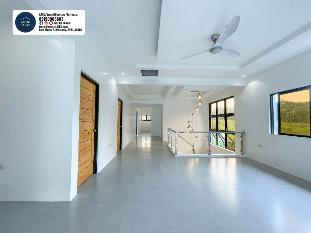 Family Area - RFO 6BR House & Lot in Sun Valley Estates