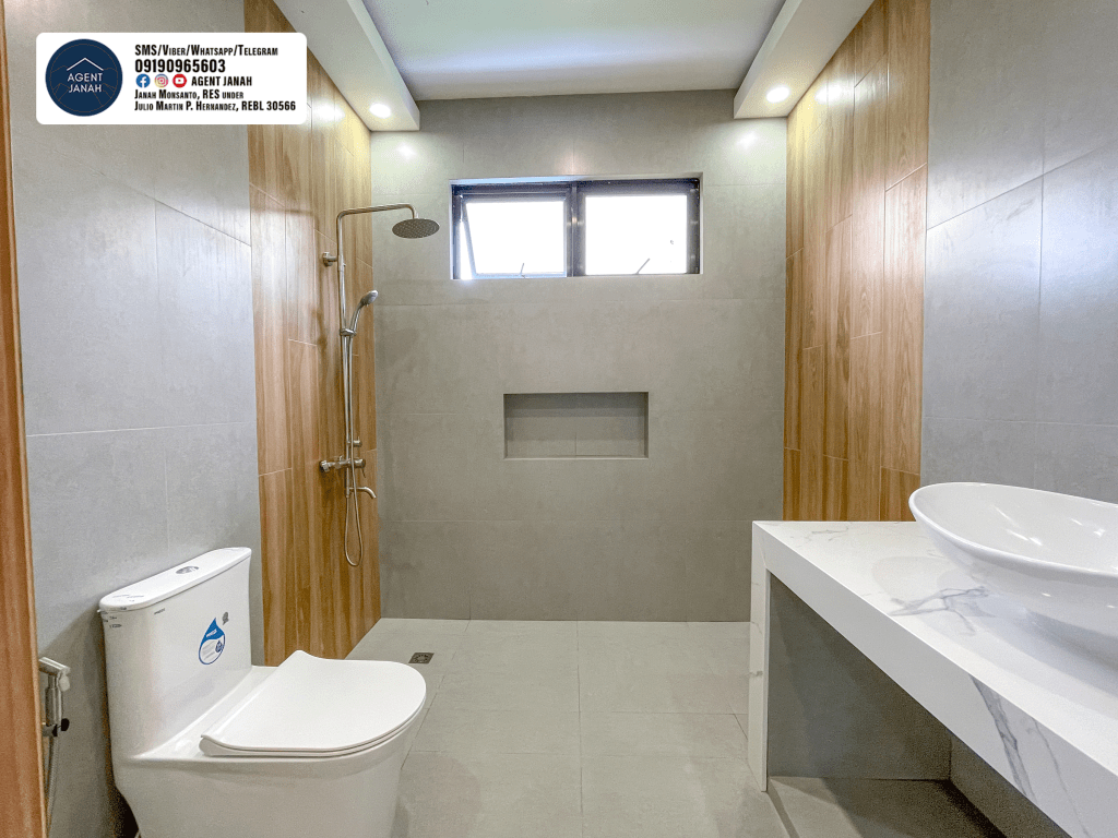 Bathrooms - RFO 6BR House & Lot in Sun Valley Estates